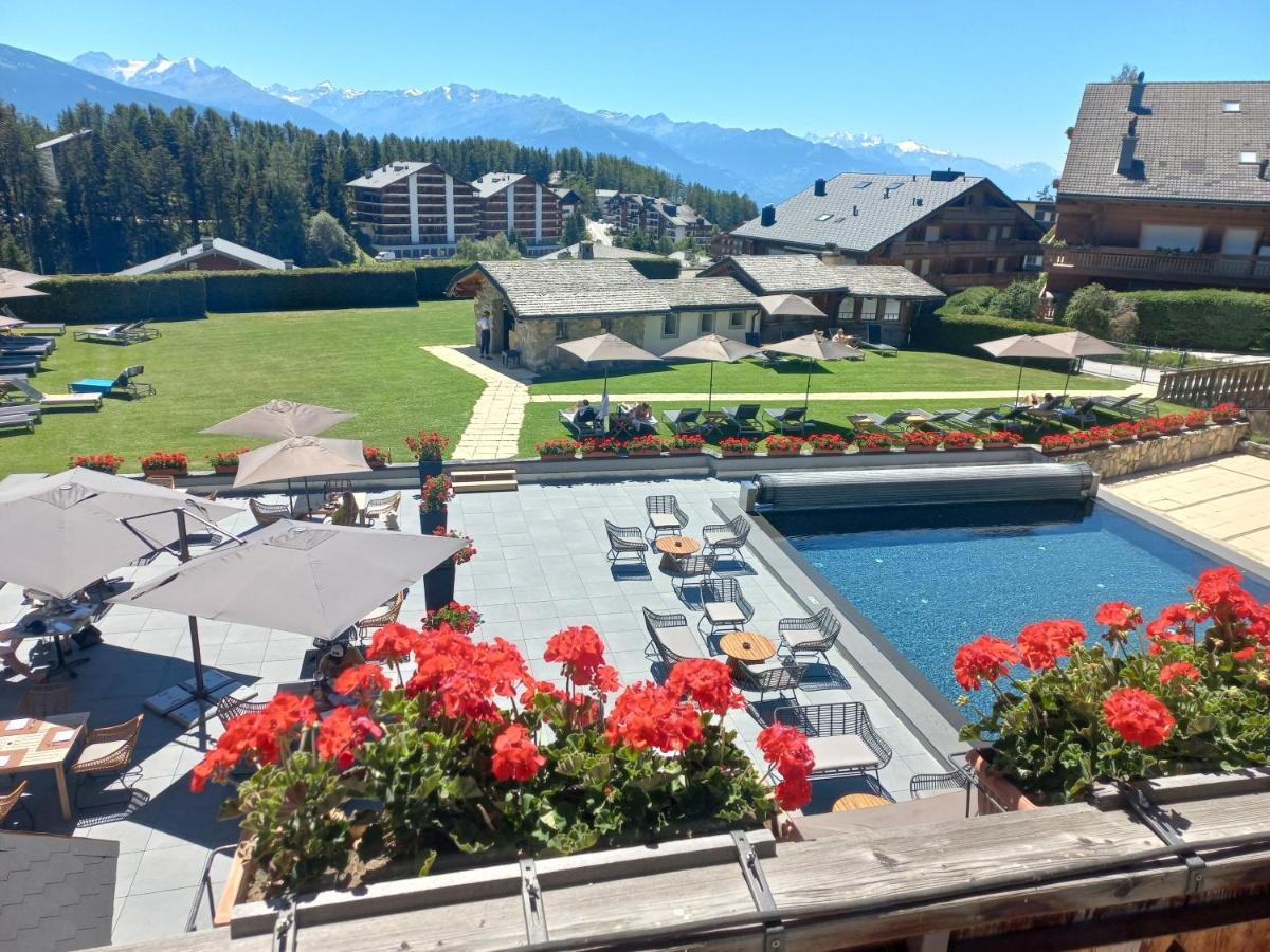 Apartment 24 Hotel Etrier Pool & Spa Crans-Montana Exterior foto