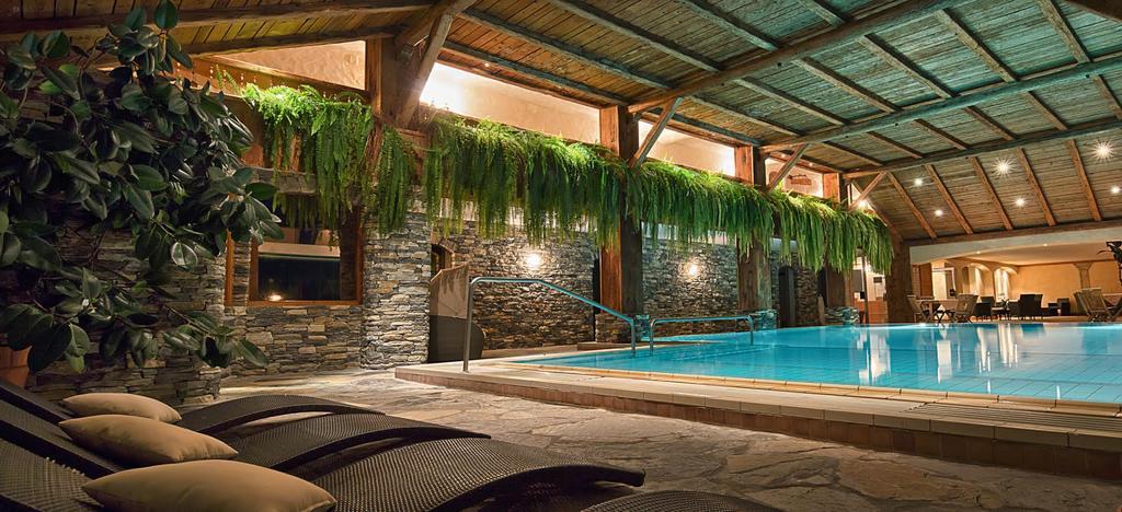 Apartment 24 Hotel Etrier Pool & Spa Crans-Montana Exterior foto